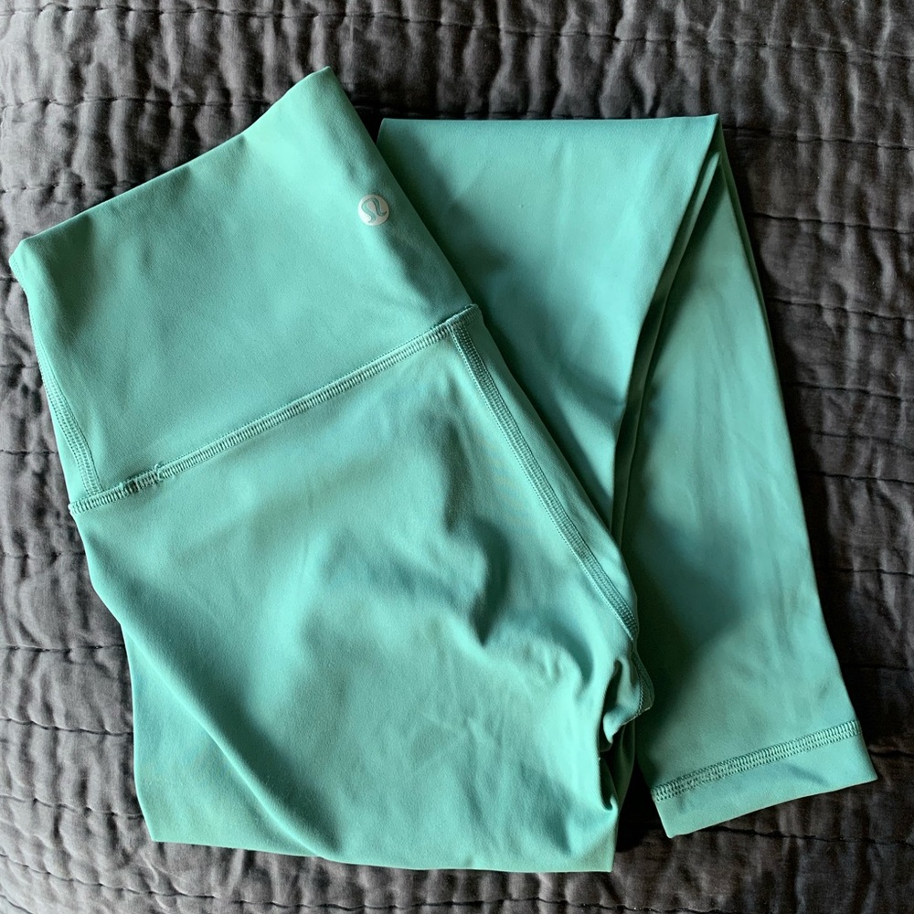 Lululemon Wunder Under, Luxtreme - 28”, Size 4